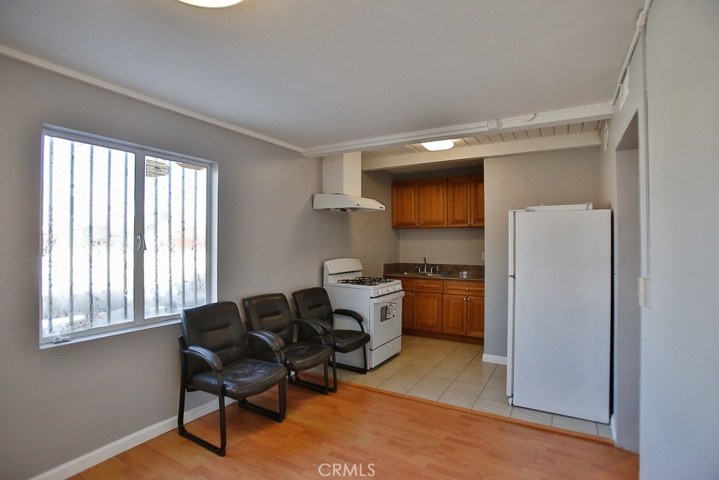 502 W 17th Street Property Photo 11