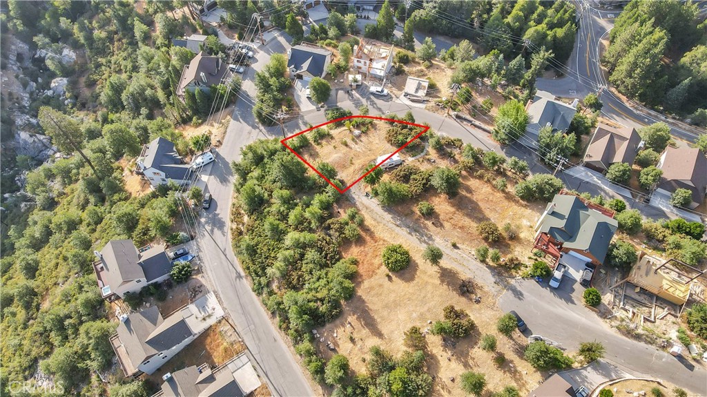 26867 Inyo Court Property Photo 4