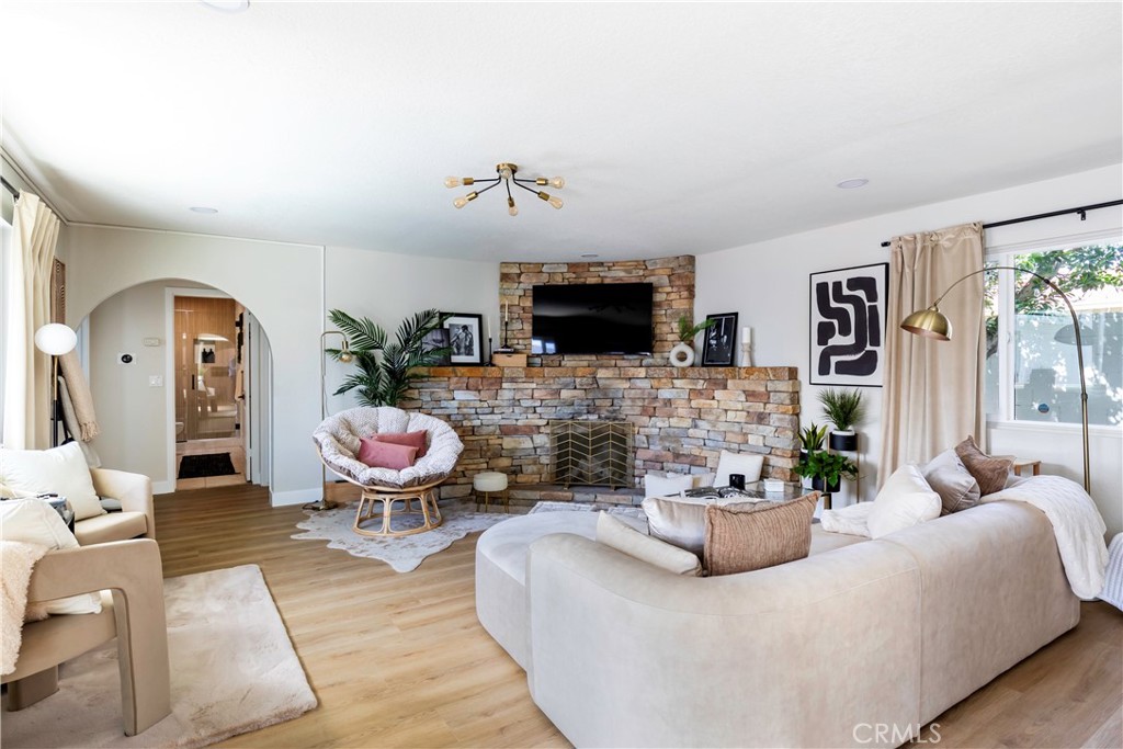 482 W Sepulveda Road Property Photo 4