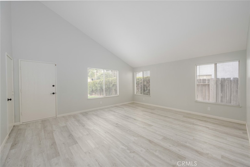 10199 Zapata Avenue Property Photo 20