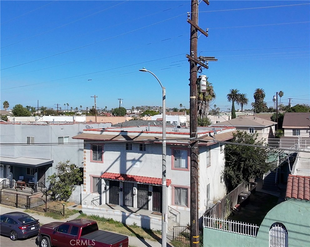 1454 Magnolia Avenue Property Photo 2