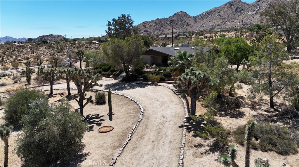 60383 Melton Trail Property Photo 3
