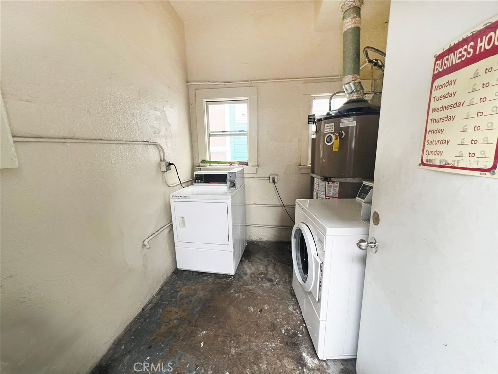 1135 E 3rd Street Property Photo 12