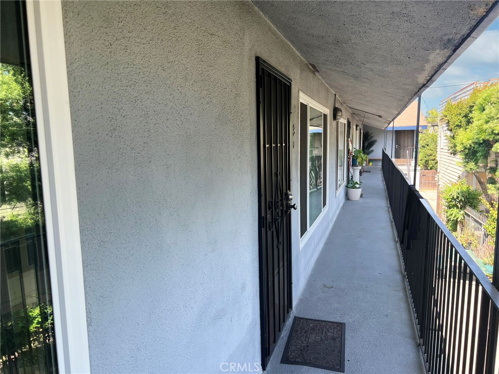 2521 E 7th Street Property Photo 7