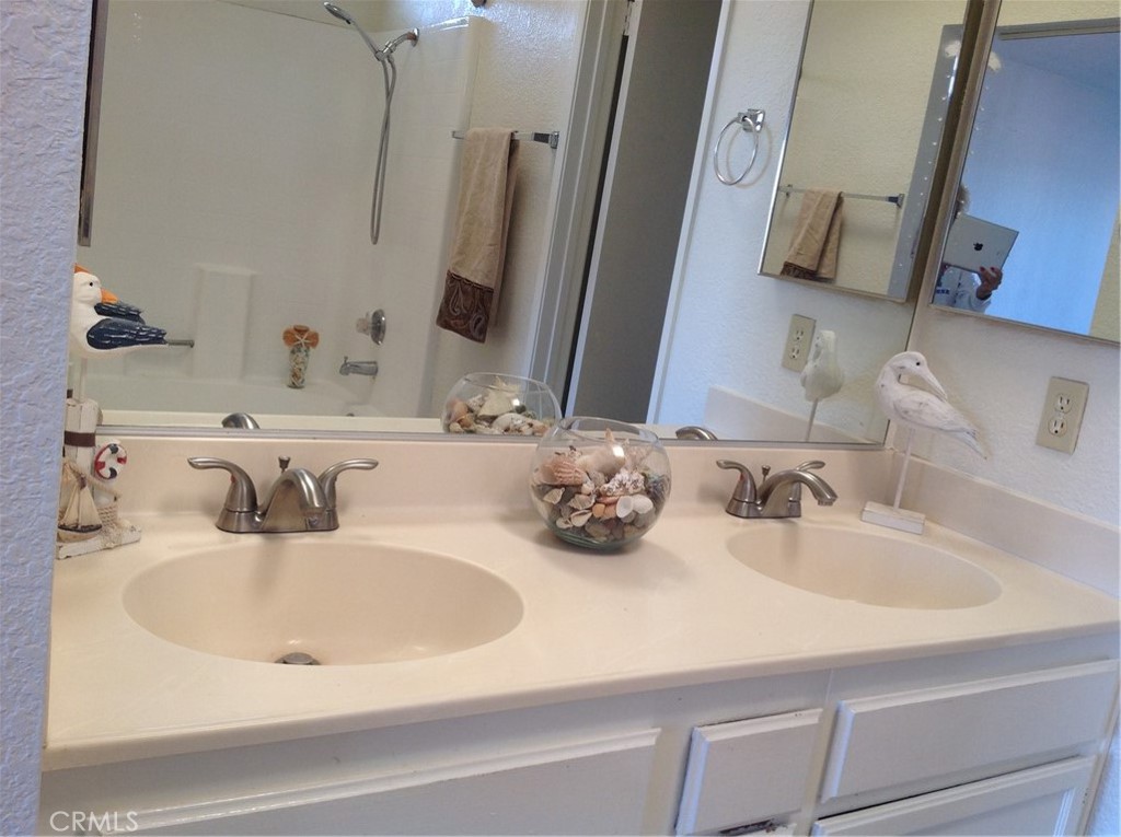 15710 Lake Ridge Road Property Photo 5