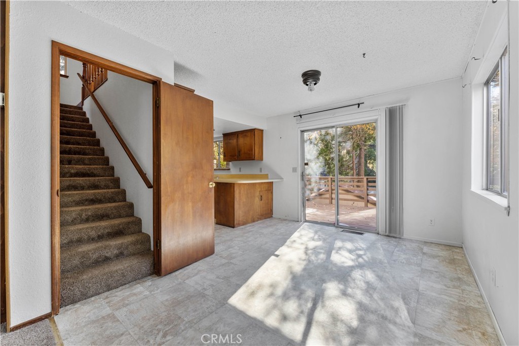 24782 Basel Drive Property Photo 10
