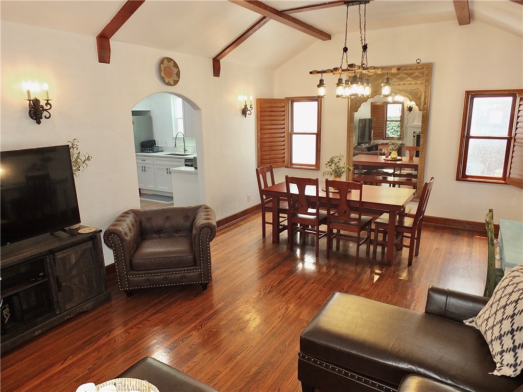214 Glendora Avenue Property Photo 9