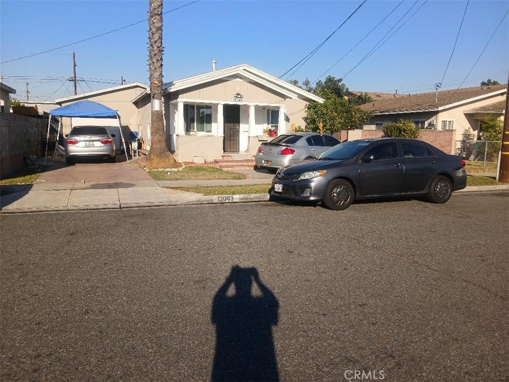 12043 Sycamore Street Property Photo 2