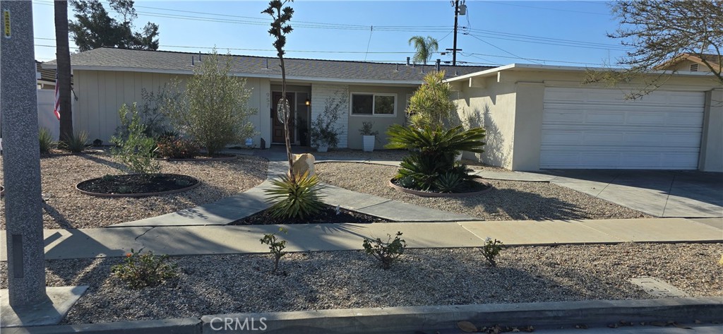 957 Magellan Street Property Photo