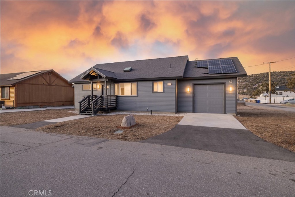 2217 Juniper Lane Property Photo 3