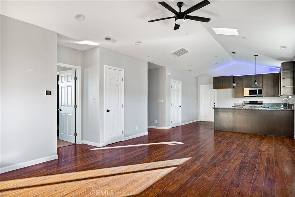2217 Juniper Lane Property Photo 6
