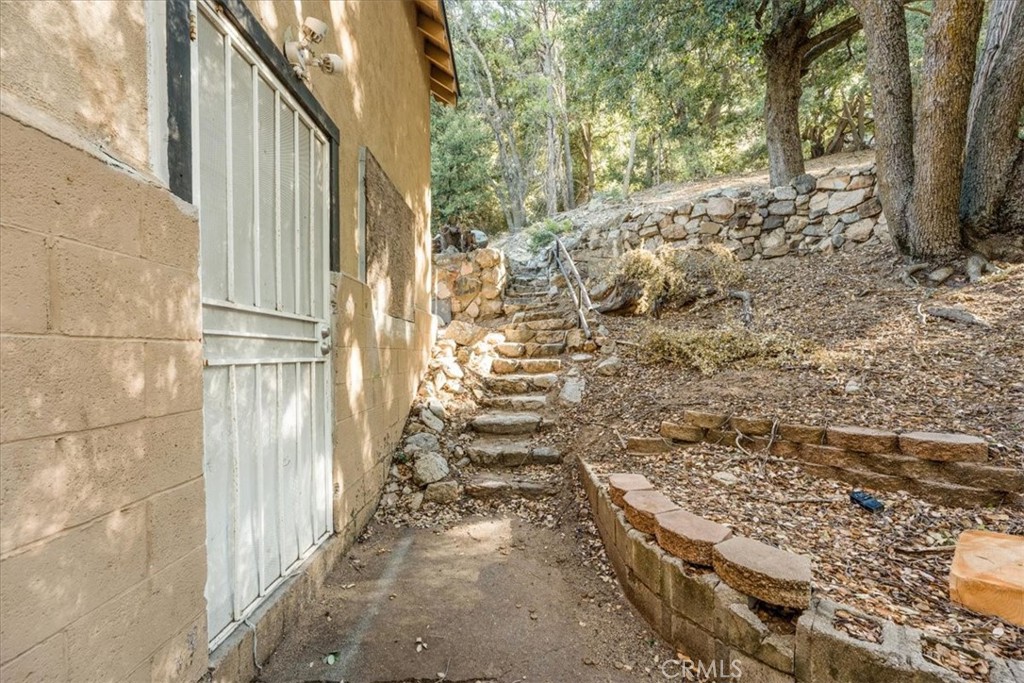 659 Ashlar Drive Property Photo 4