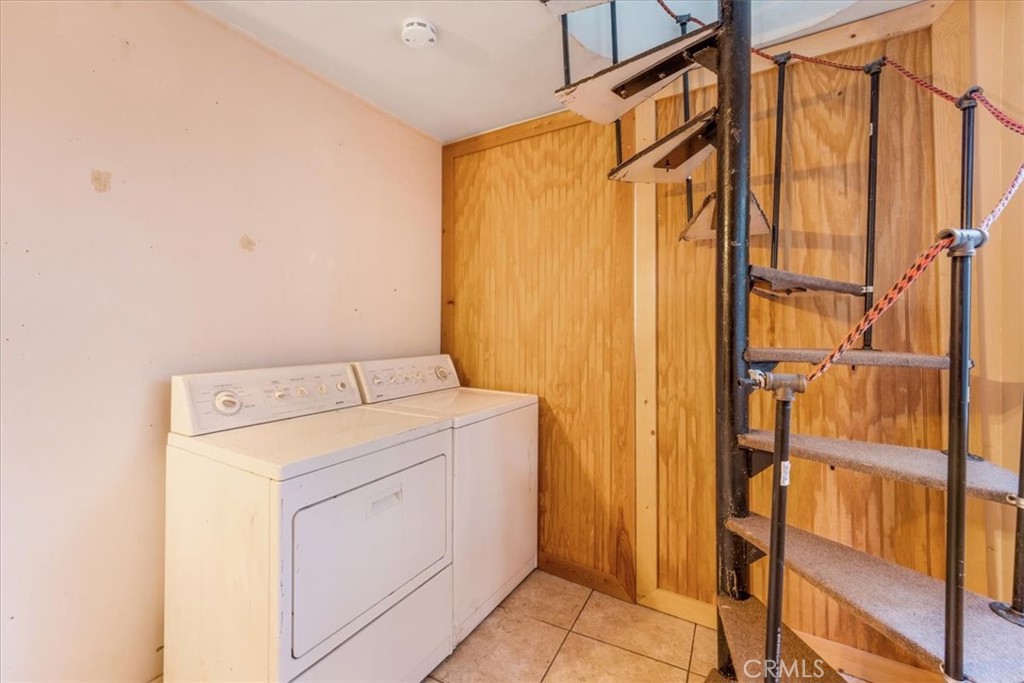 659 Ashlar Drive Property Photo 17