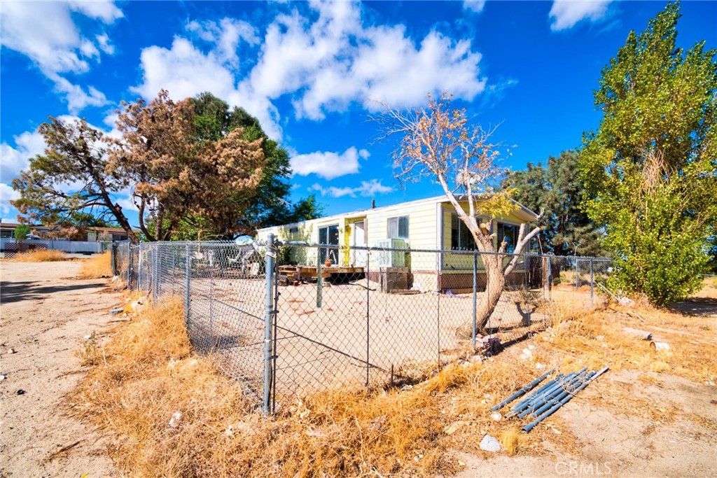 4190 Nielson Road Property Photo 2