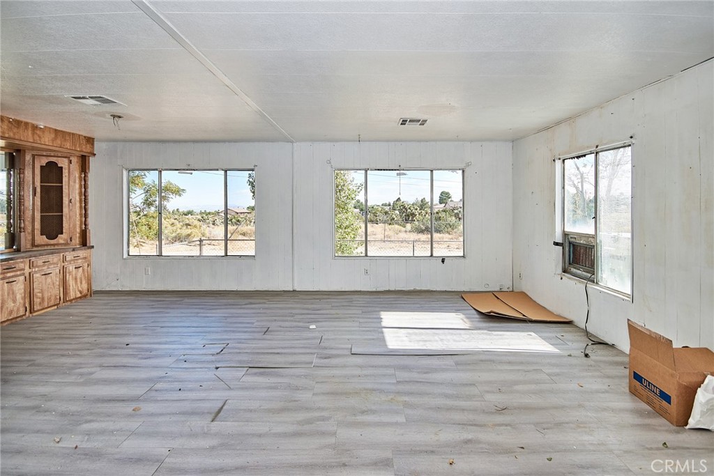 4190 Nielson Road Property Photo 8