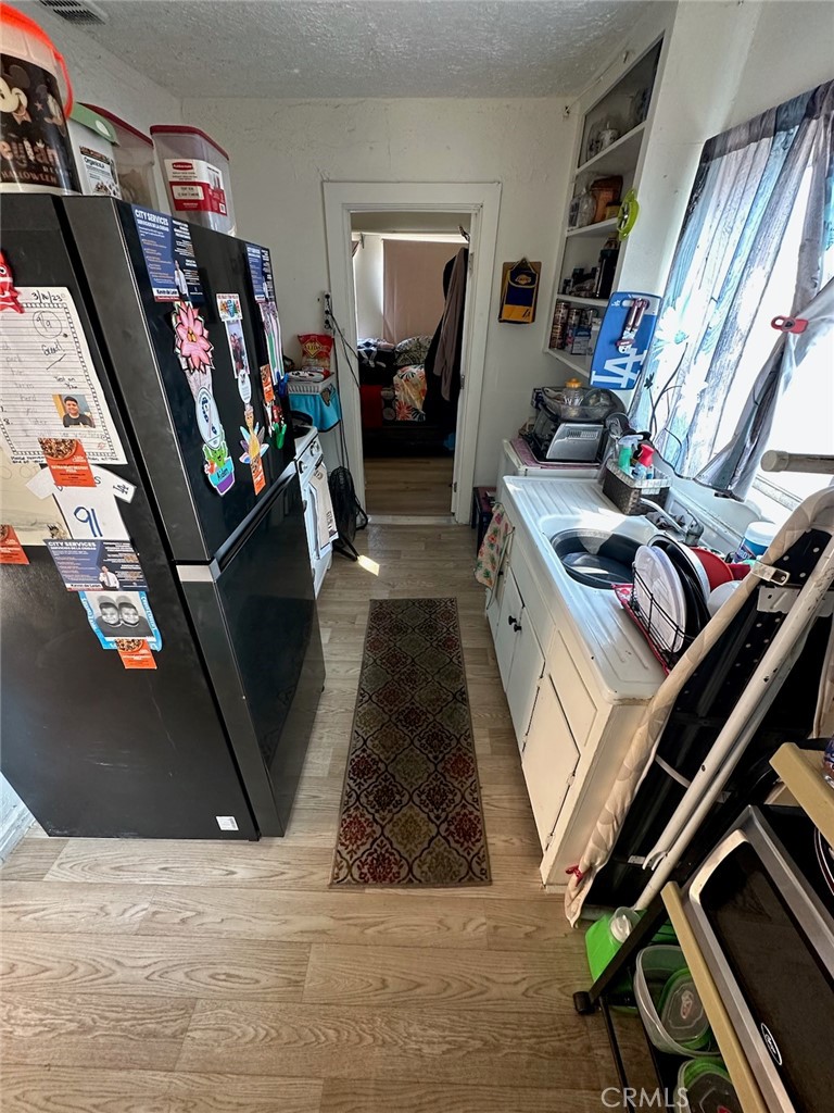 5102 Ithaca Avenue Property Photo 6
