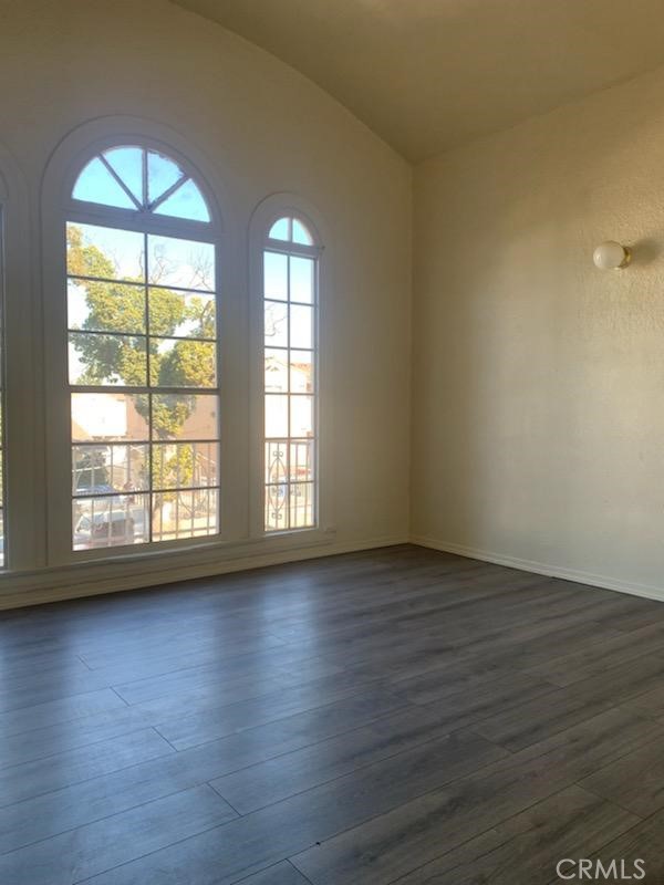 1162 E 43rd Place Property Photo 11