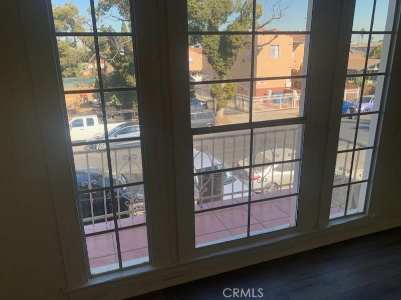 1162 E 43rd Place Property Photo 12