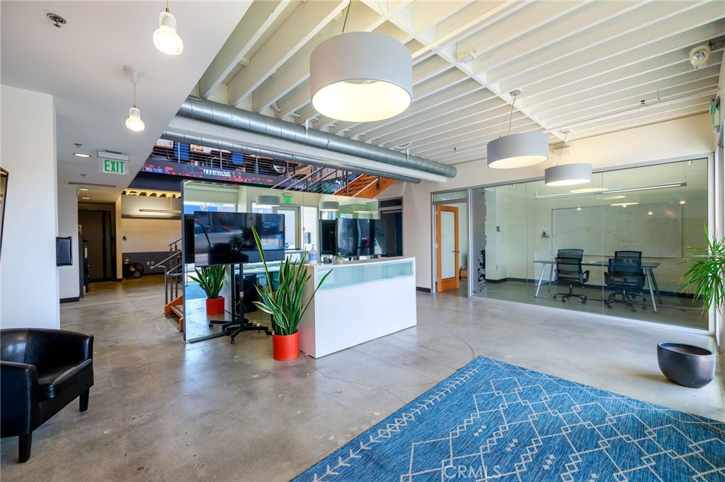 1104 Highland Avenue Property Photo 8