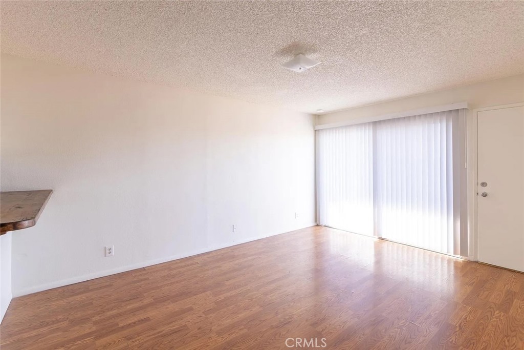 920 Cerritos Avenue Property Photo 25
