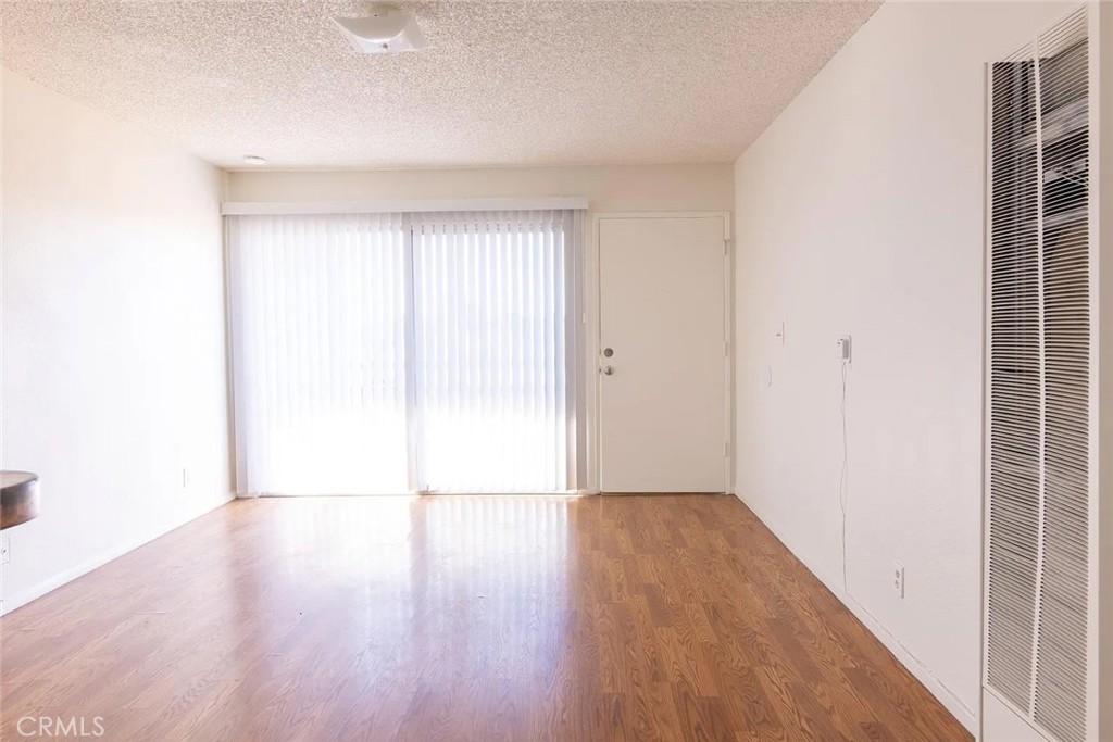 920 Cerritos Avenue Property Photo 26
