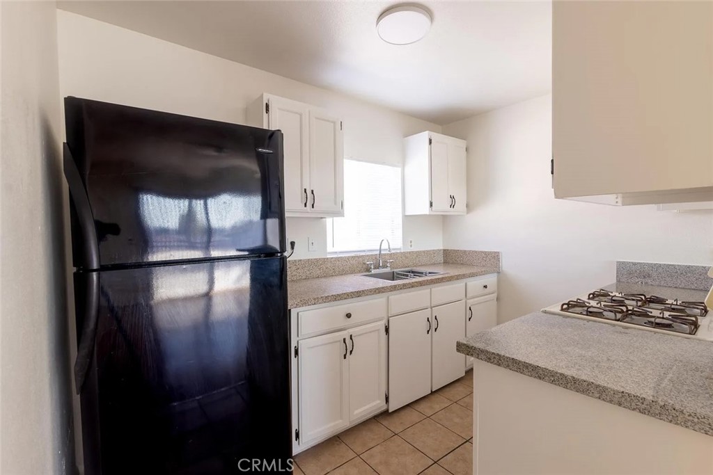 920 Cerritos Avenue Property Photo 28