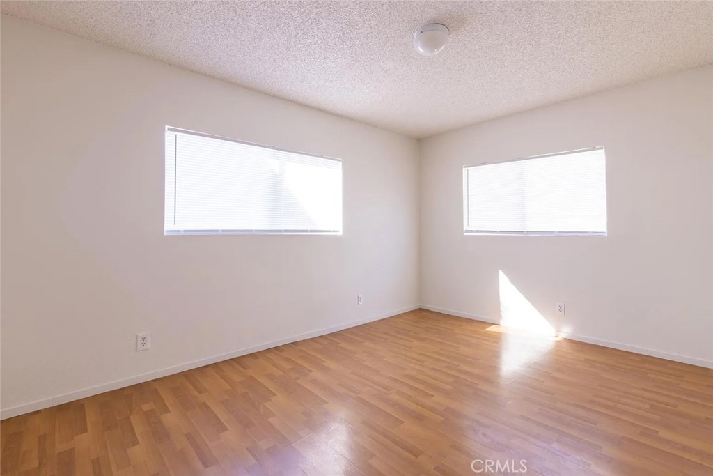 920 Cerritos Avenue Property Photo 31