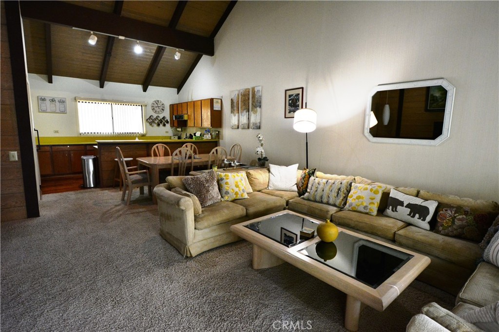 98 Tyrol Lane 306 Property Photo 9