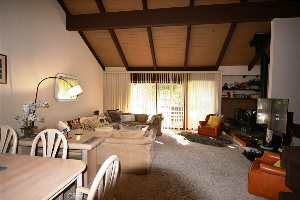 98 Tyrol Lane 306 Property Photo 18