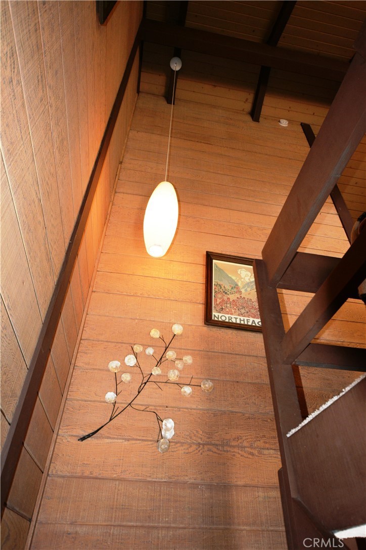98 Tyrol Lane 306 Property Photo 33