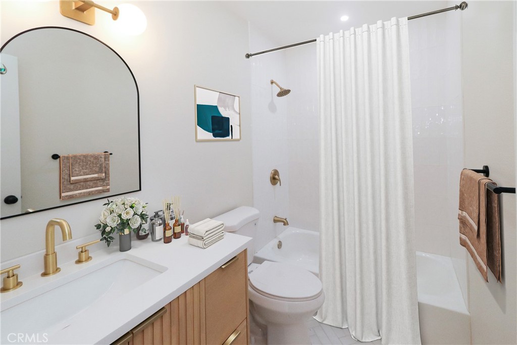 6679 Unit 7 Linda Vista Road 7 Property Photo