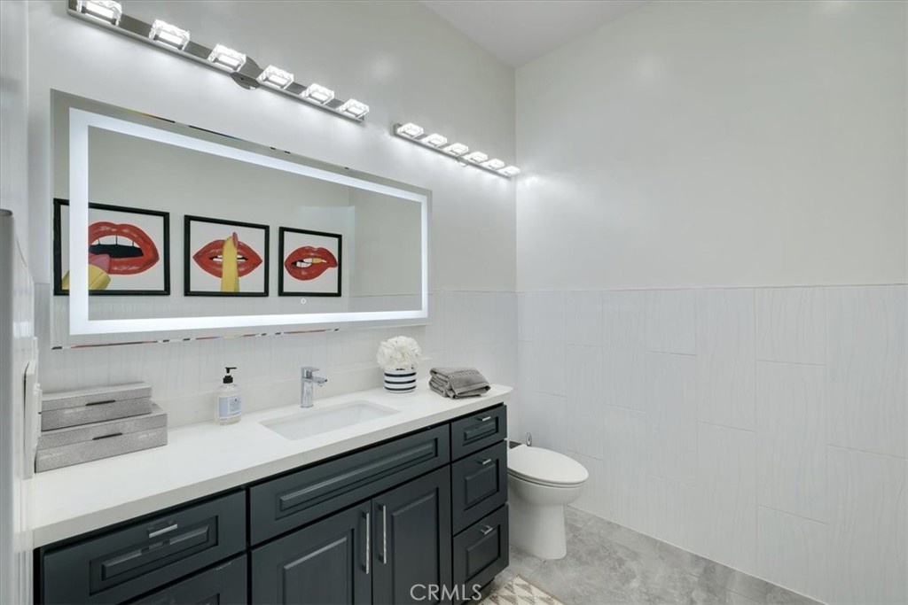 28502 Constellation Road Property Photo 15