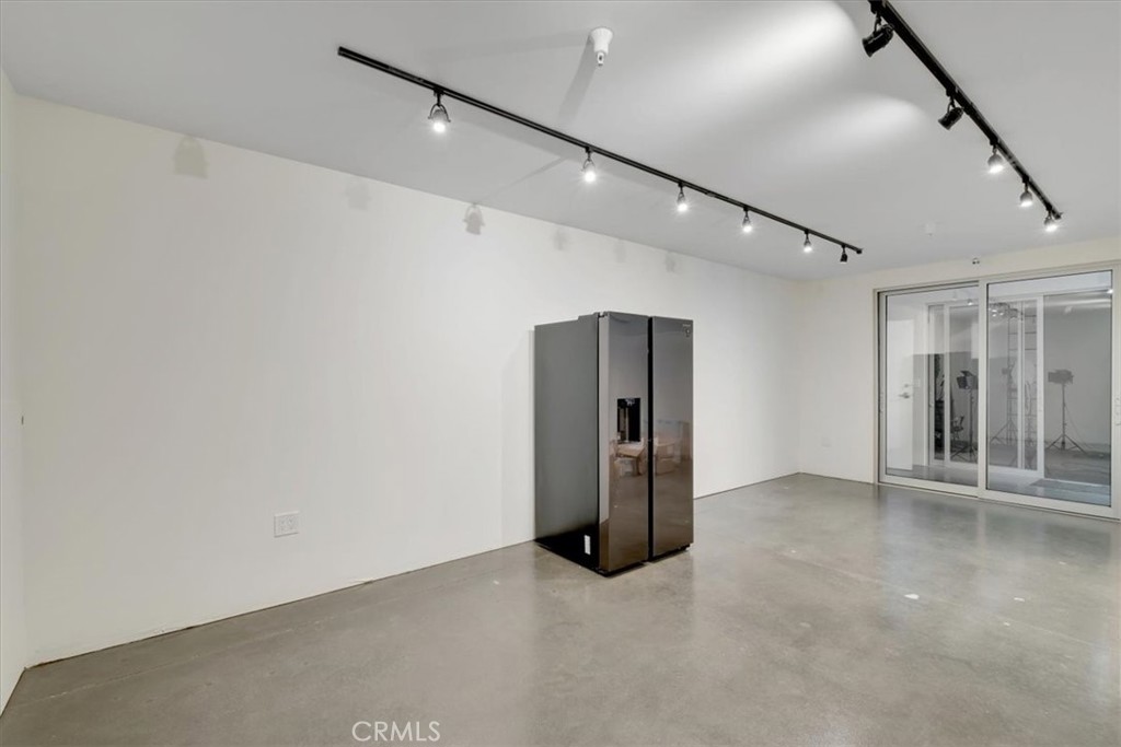 28502 Constellation Road Property Photo 17