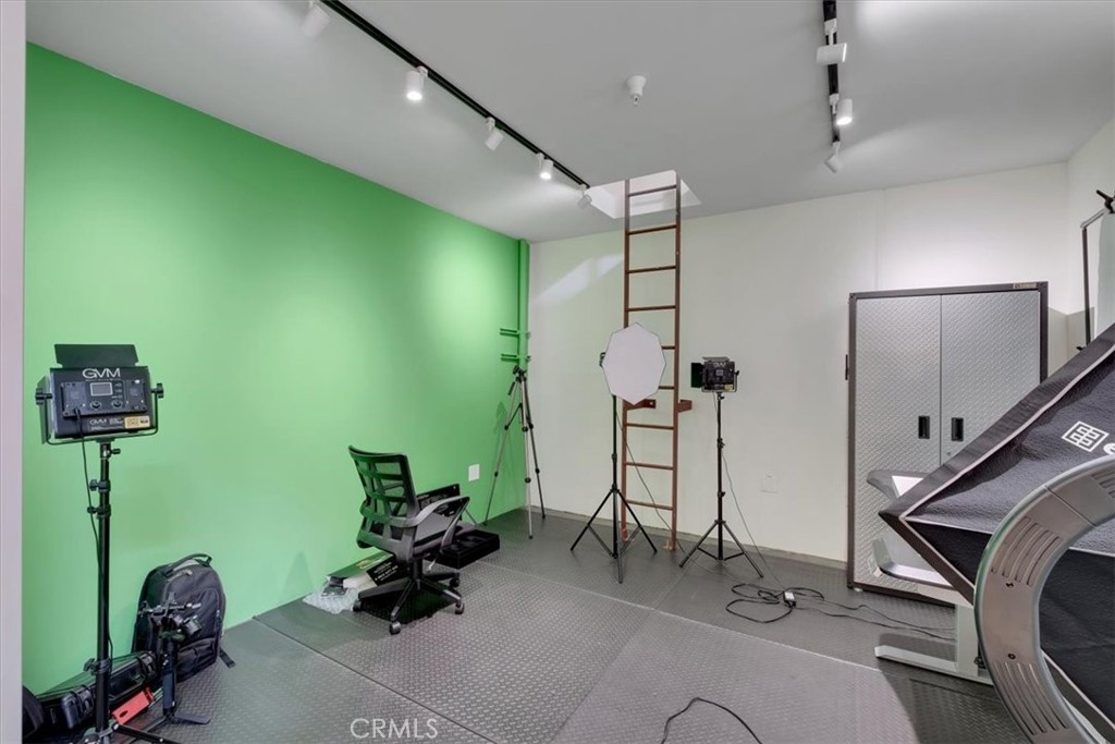 28502 Constellation Road Property Photo 18