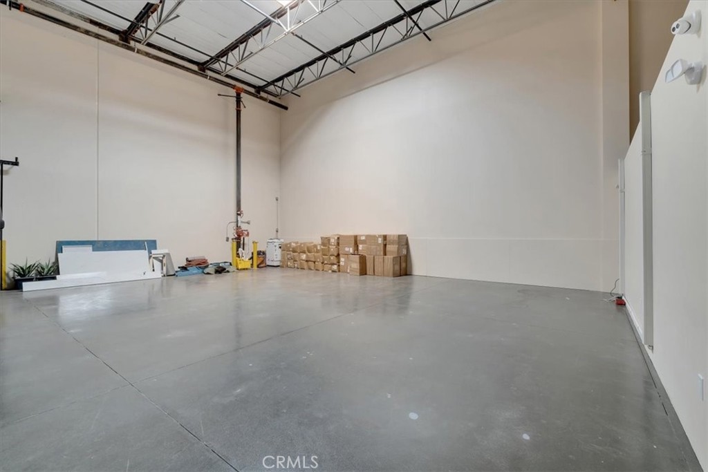 28502 Constellation Road Property Photo 19