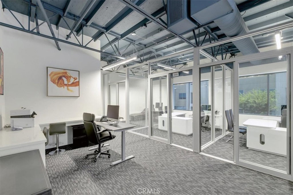 28502 Constellation Road Property Photo 25