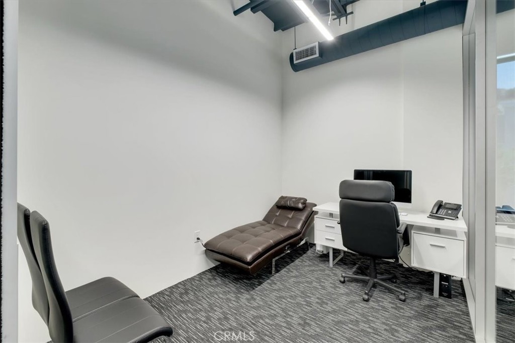 28502 Constellation Road Property Photo 26