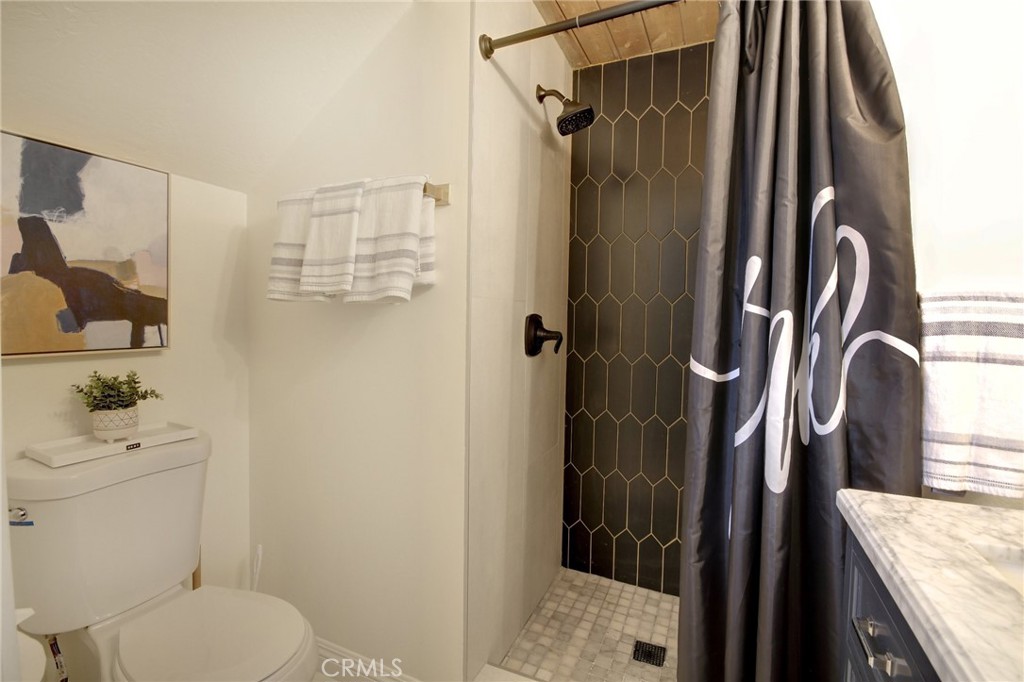 561 Waynoka Lane Property Photo 18