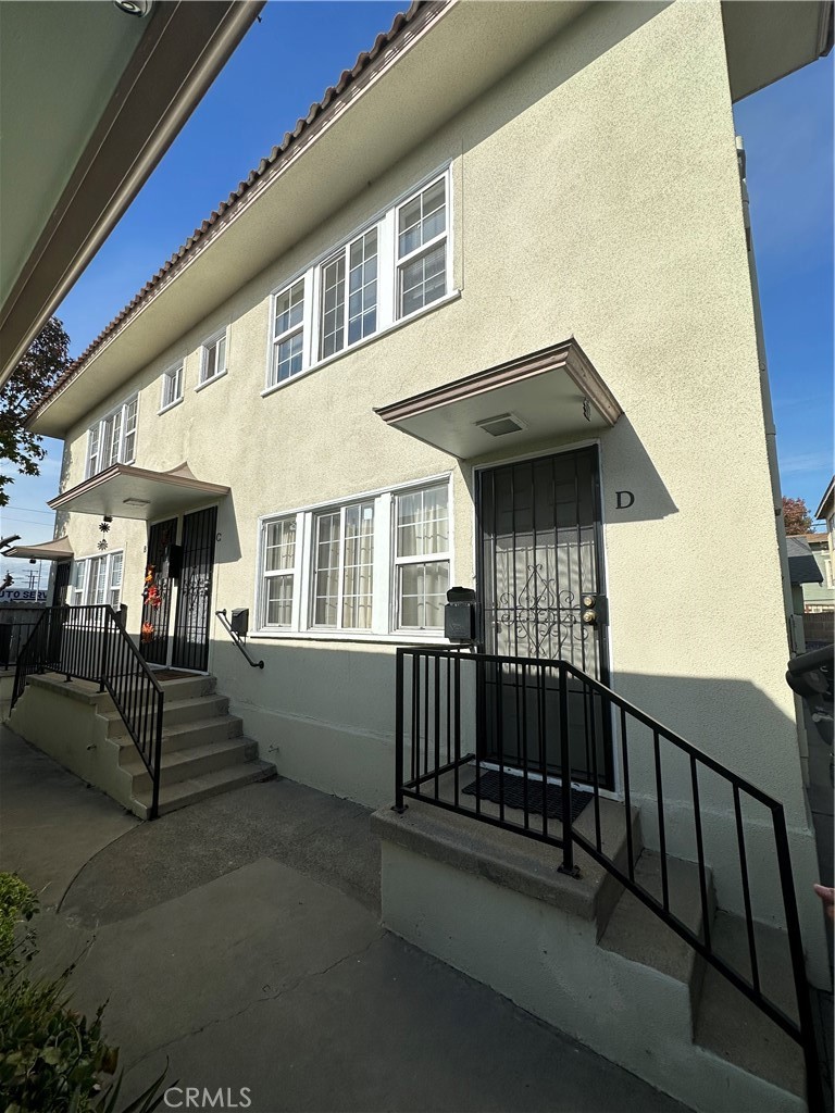 2415 E 7th Street Property Photo