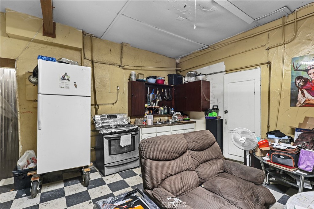 4028 Slauson Avenue Property Photo 39