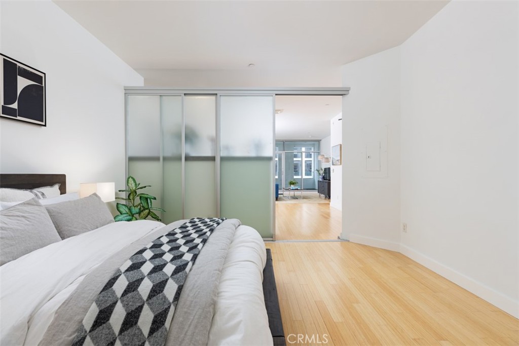 3810 Wilshire Boulevard 802 Property Photo 9