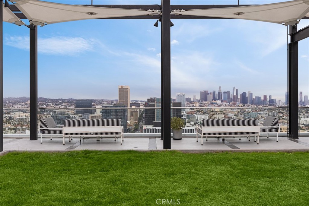 3810 Wilshire Boulevard 802 Property Photo 22