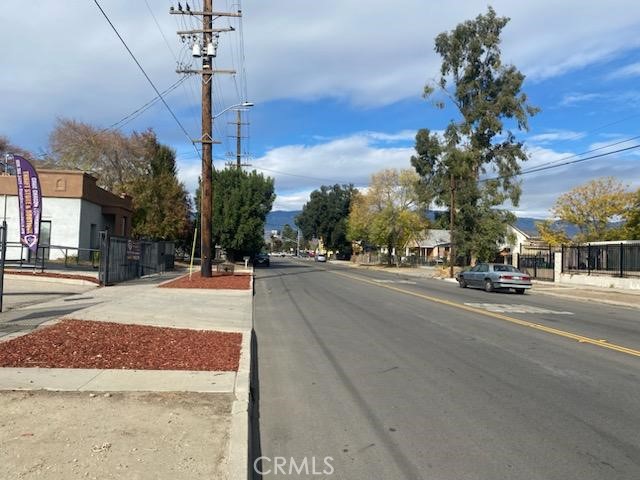 806 N Sierra Way Property Photo 2