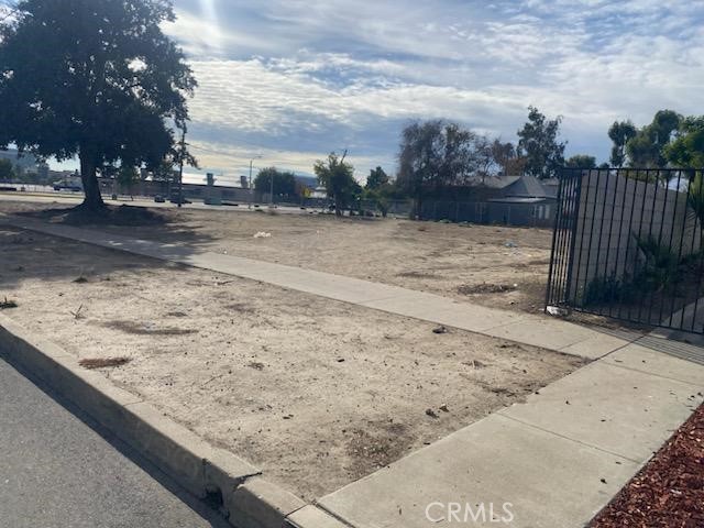 806 N Sierra Way Property Photo 3