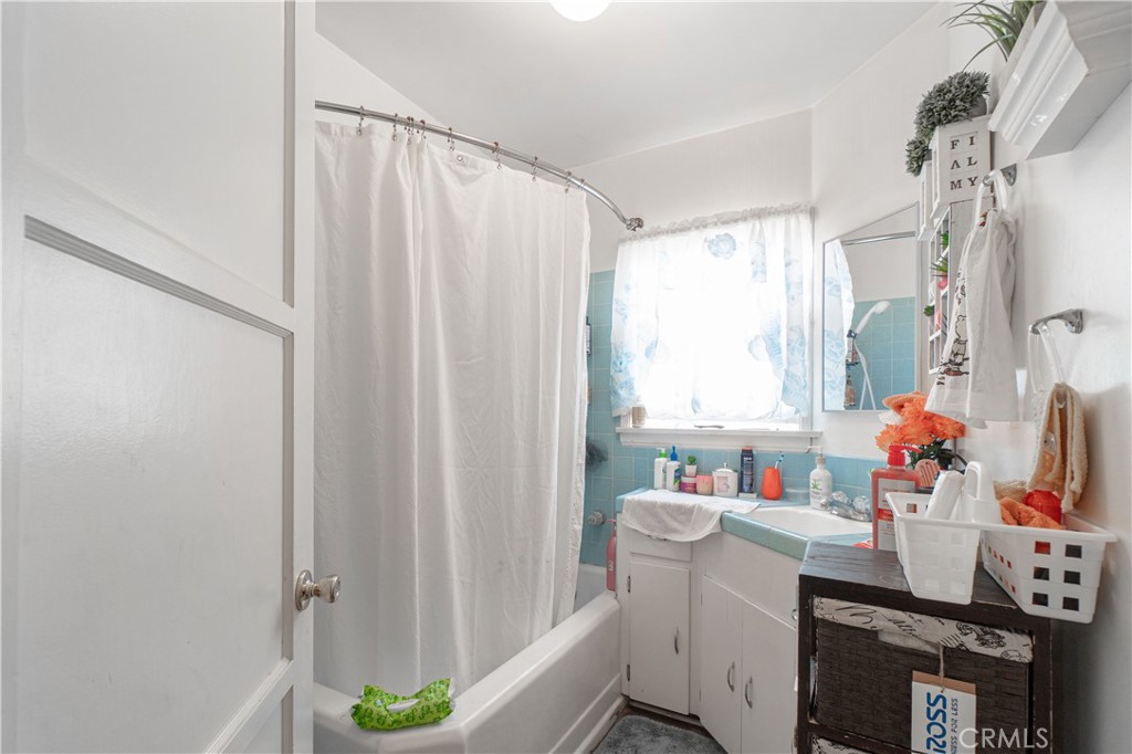 9324 Mandale Street Property Photo 9