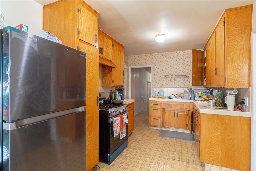 9324 Mandale Street Property Photo 11