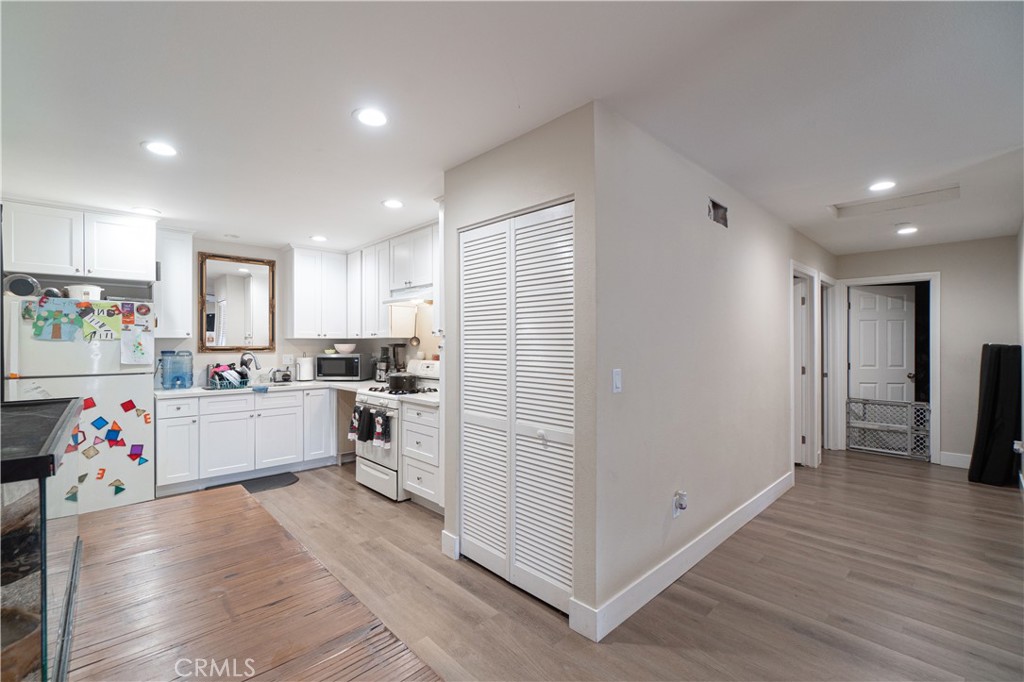 9324 Mandale Street Property Photo 19