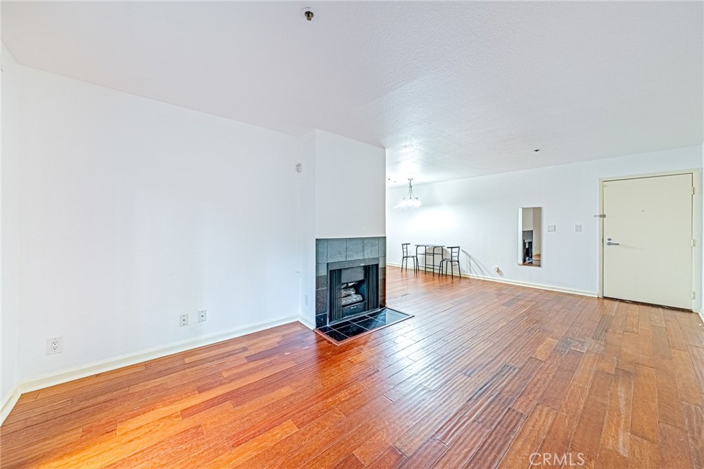 345 S Alexandria Avenue 121 Property Photo 6