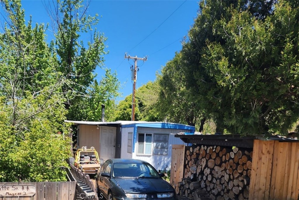 101 Butte St Property Photo 2