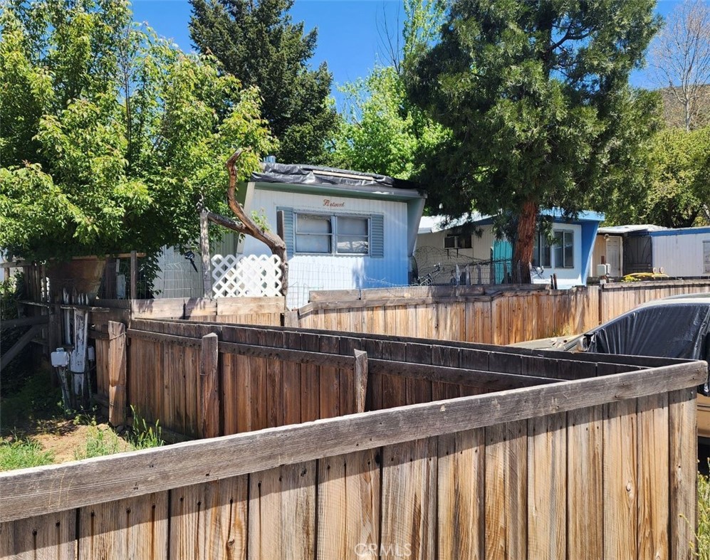 101 Butte St Property Photo 4
